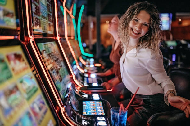 slotraja777 app showing live-dealer blackjack table and payment options